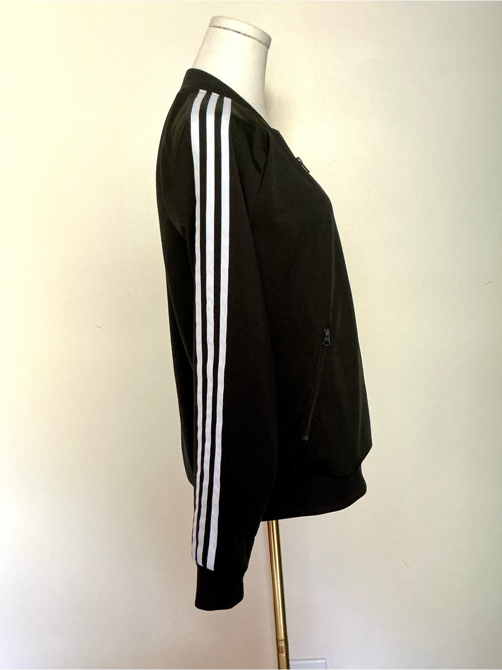 Adidas Classic Black Track Jacket White Three Stripes Embroidered Chest Sz L - Picture 2 of 8